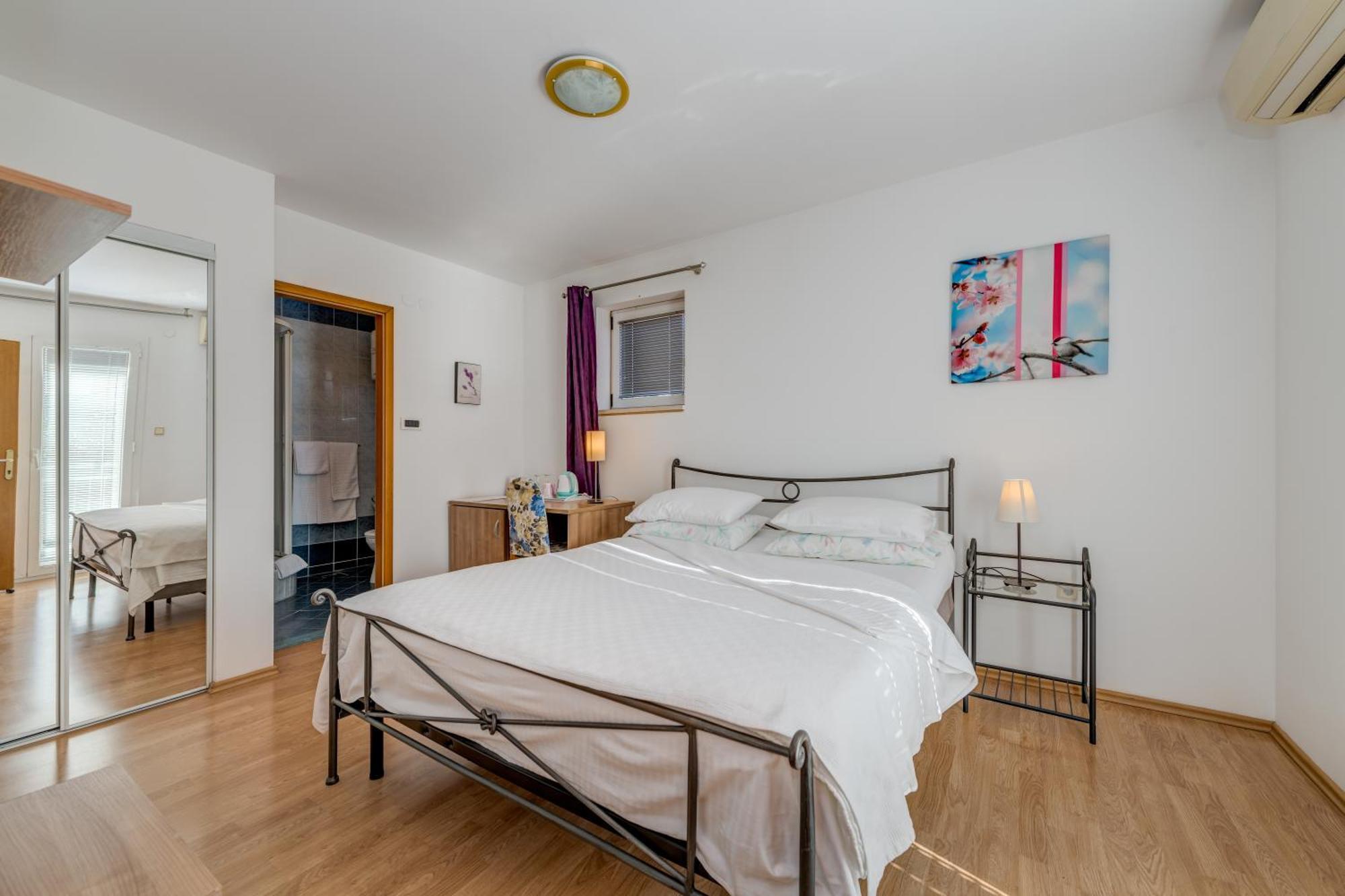Pink Inn Podstrana Luaran gambar